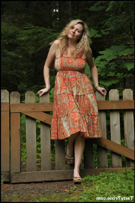 Не Обнаженная юбка картинка 37