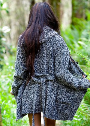 Брюнетка подросток любитель Виджая Сингх развлекается и выставляет себя напоказ