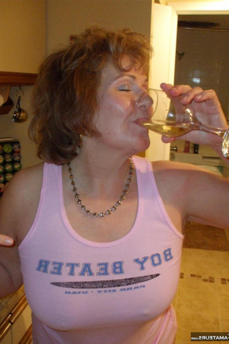 Маленькие сиськи Блондинки картинка 42